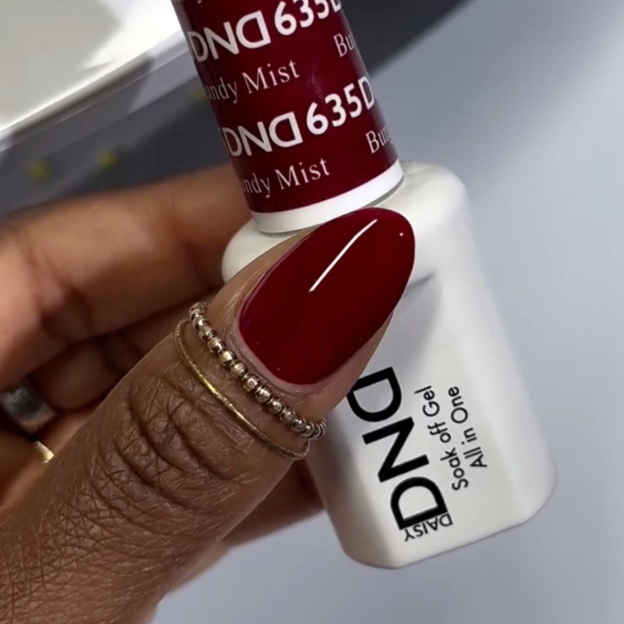 Burgundy Mist #635 thumbnail 2