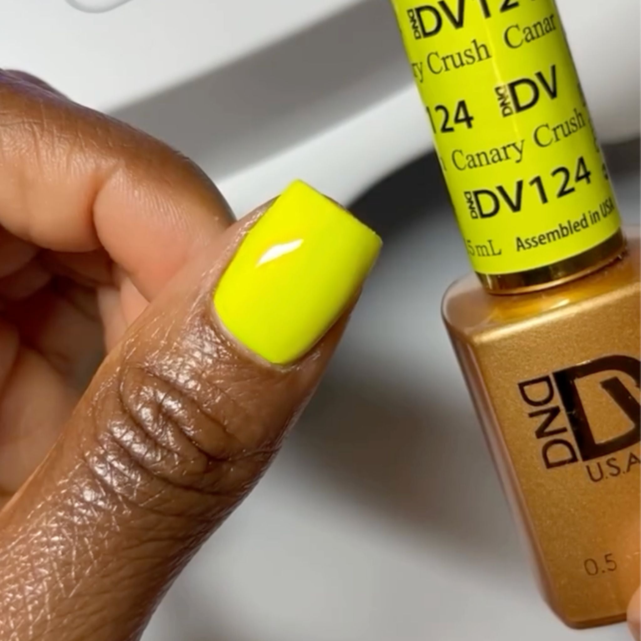 Canary Crush DIVA #124 thumbnail 4