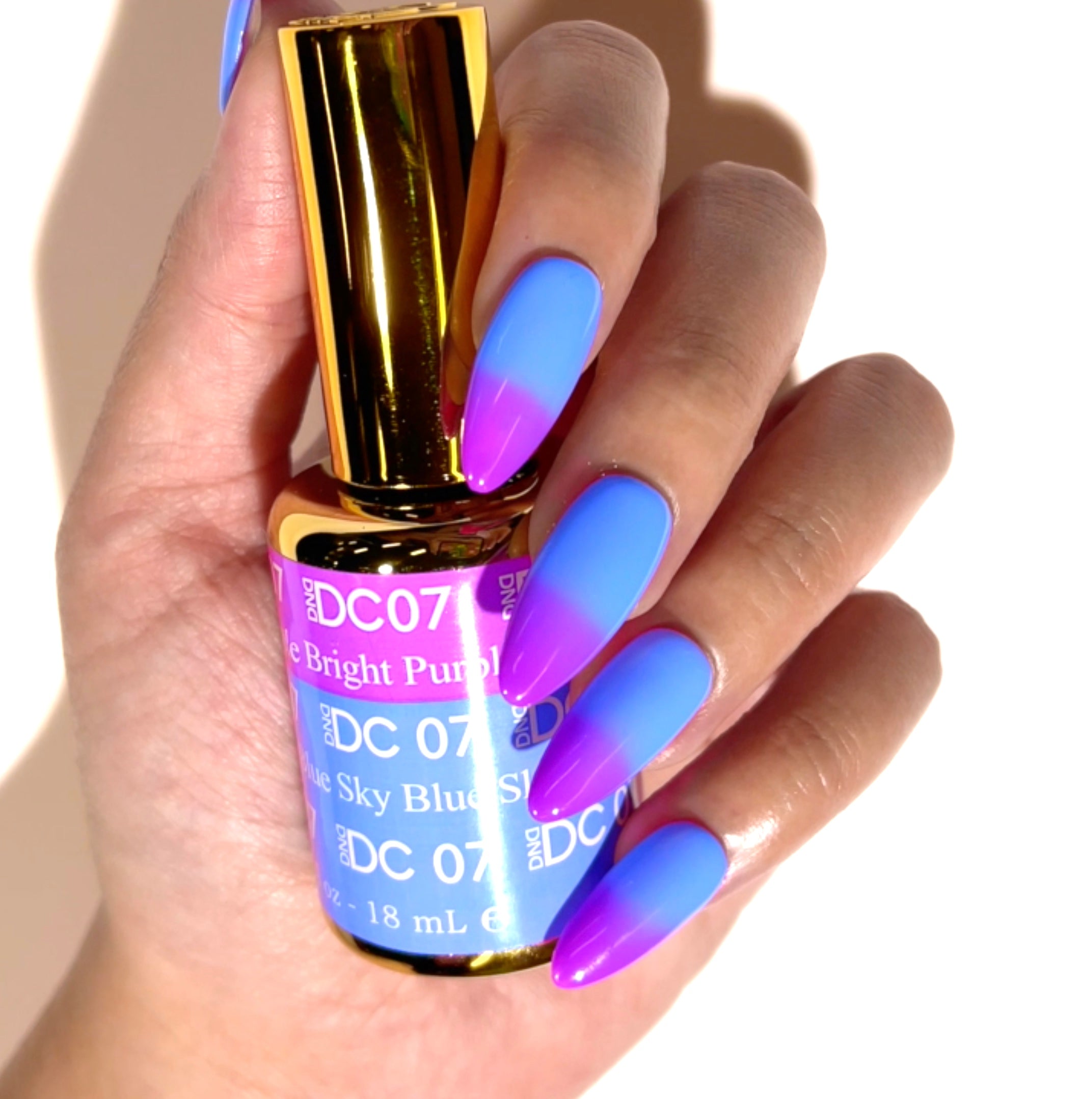 DC Mood Change #07 - Bright Purple To Sky Blue thumbnail 2