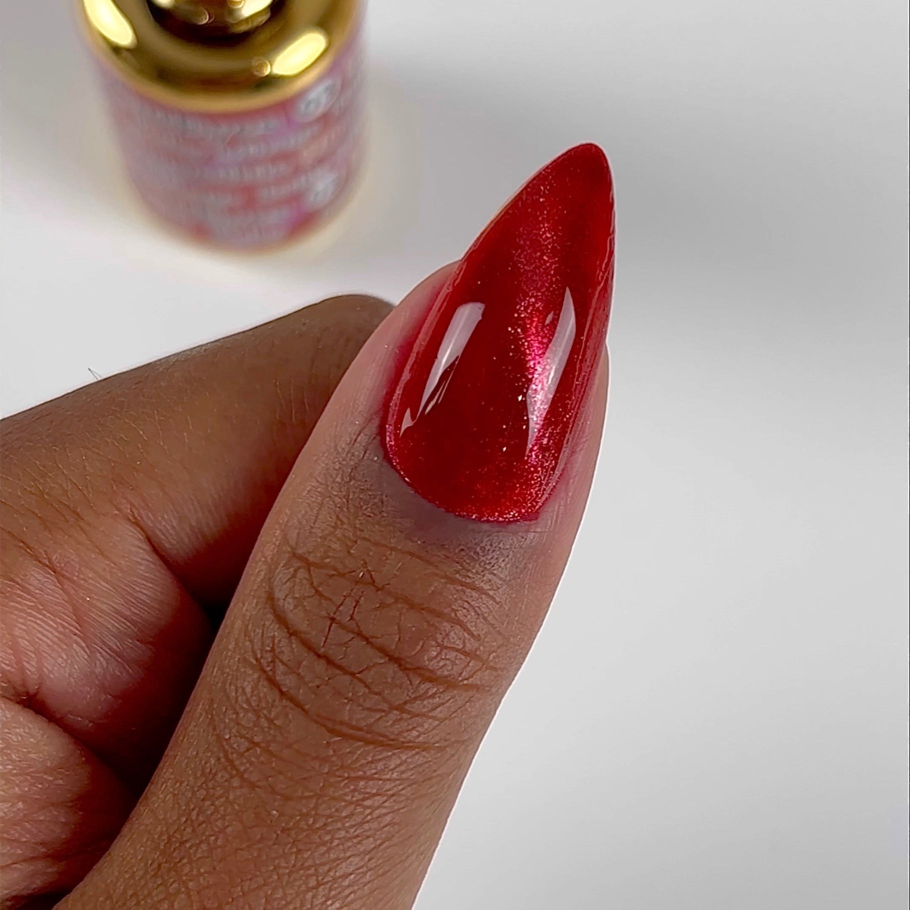 9D Cat Eye Smoothie #03 — Ruby Mirage thumbnail 3