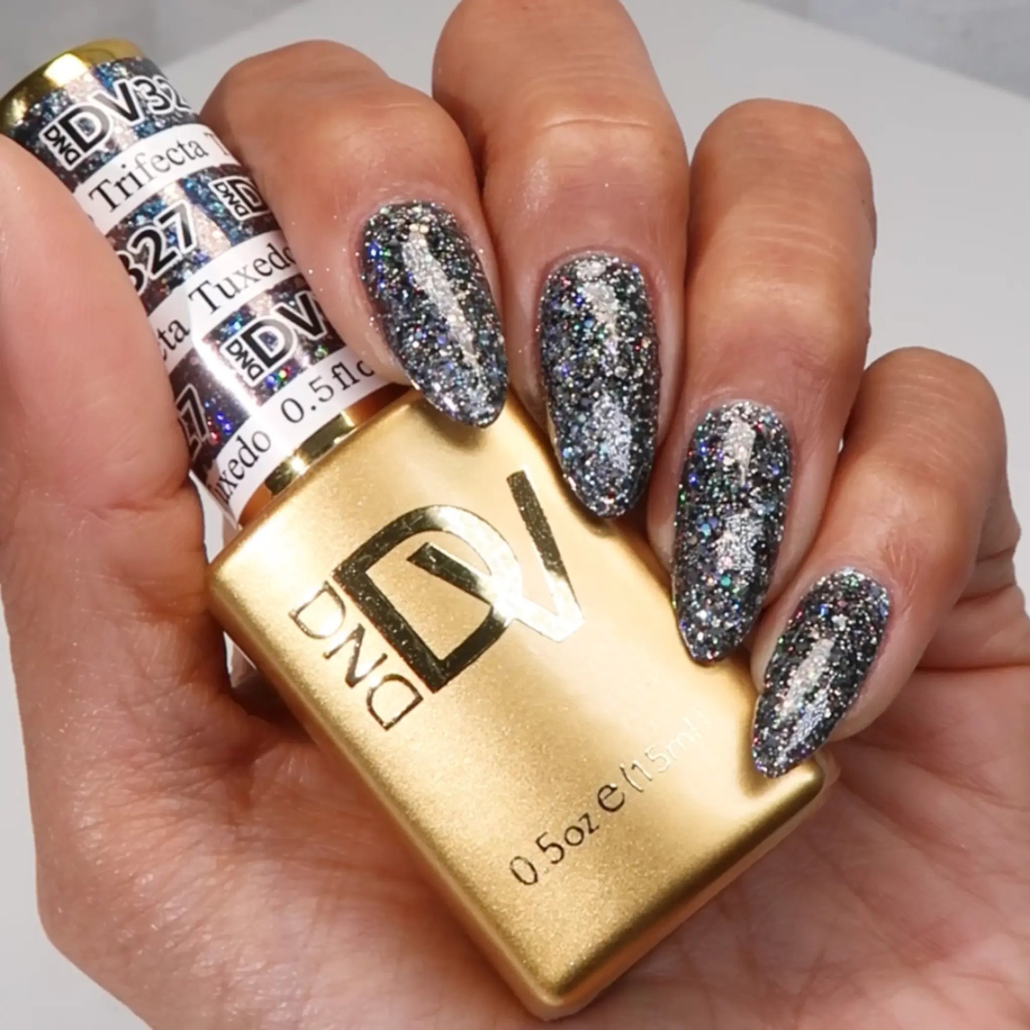 Tuxedo Trifecta DIVA #327 thumbnail 4